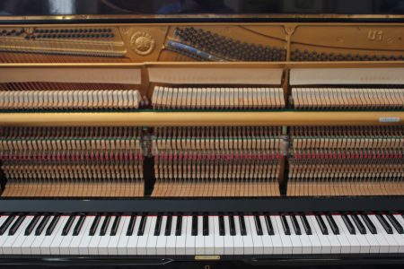 Yamaha U1M Upright Acoustic Piano in Polished Ebony