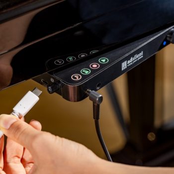 close-up of adsilent 2 piano system and USB plug