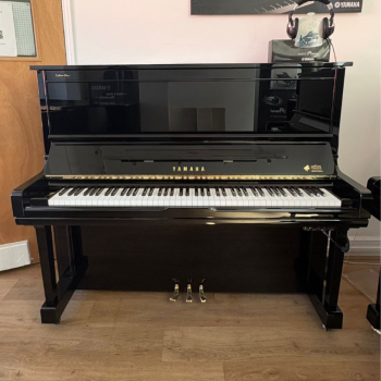 Yamaha U300S Upright Piano reconditioned, lid open